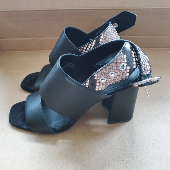 Black sandals with snakeskin detail sz 7 - Picture 3 of 7